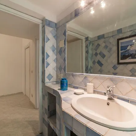 Apartment Colosseum New 2br Rom