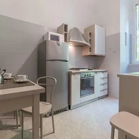 Colosseum New 2br *